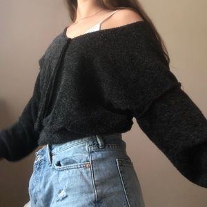 Black/grey cropped sweater